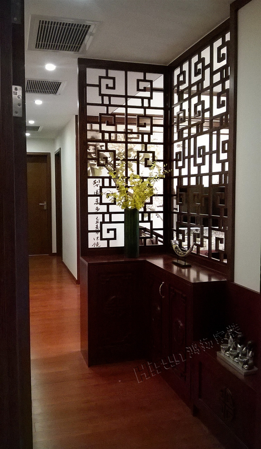 三居 收纳 客厅图片来自鸿扬家装武汉分公司在锦绣长江之民居意象的分享