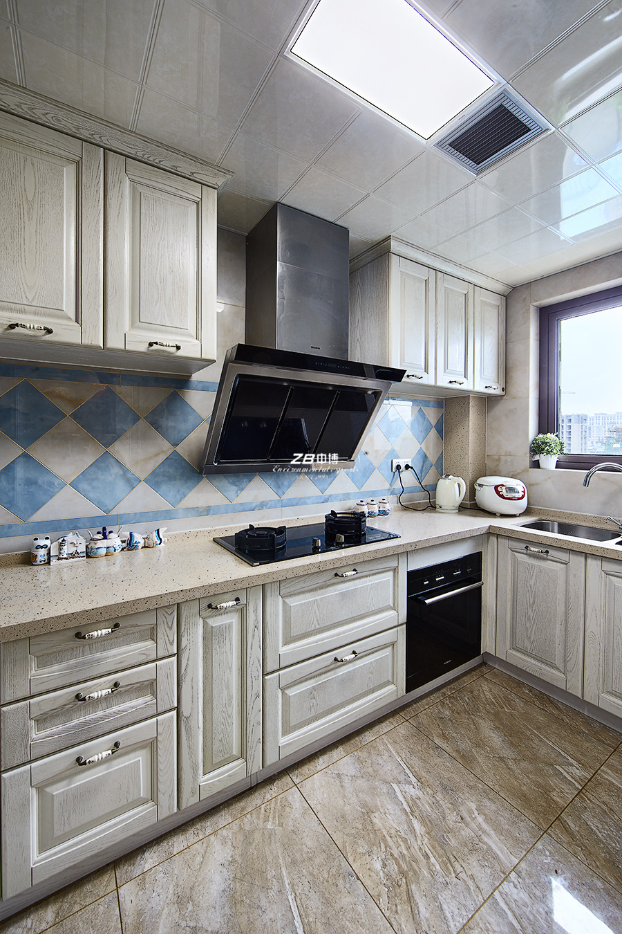 三居 白领 小资 地中海 厨房图片来自中博装饰在凯德龙湾138方地中海风情居家的分享