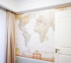 儿童房背景墙以世界地图为主题，载着梦去远行
