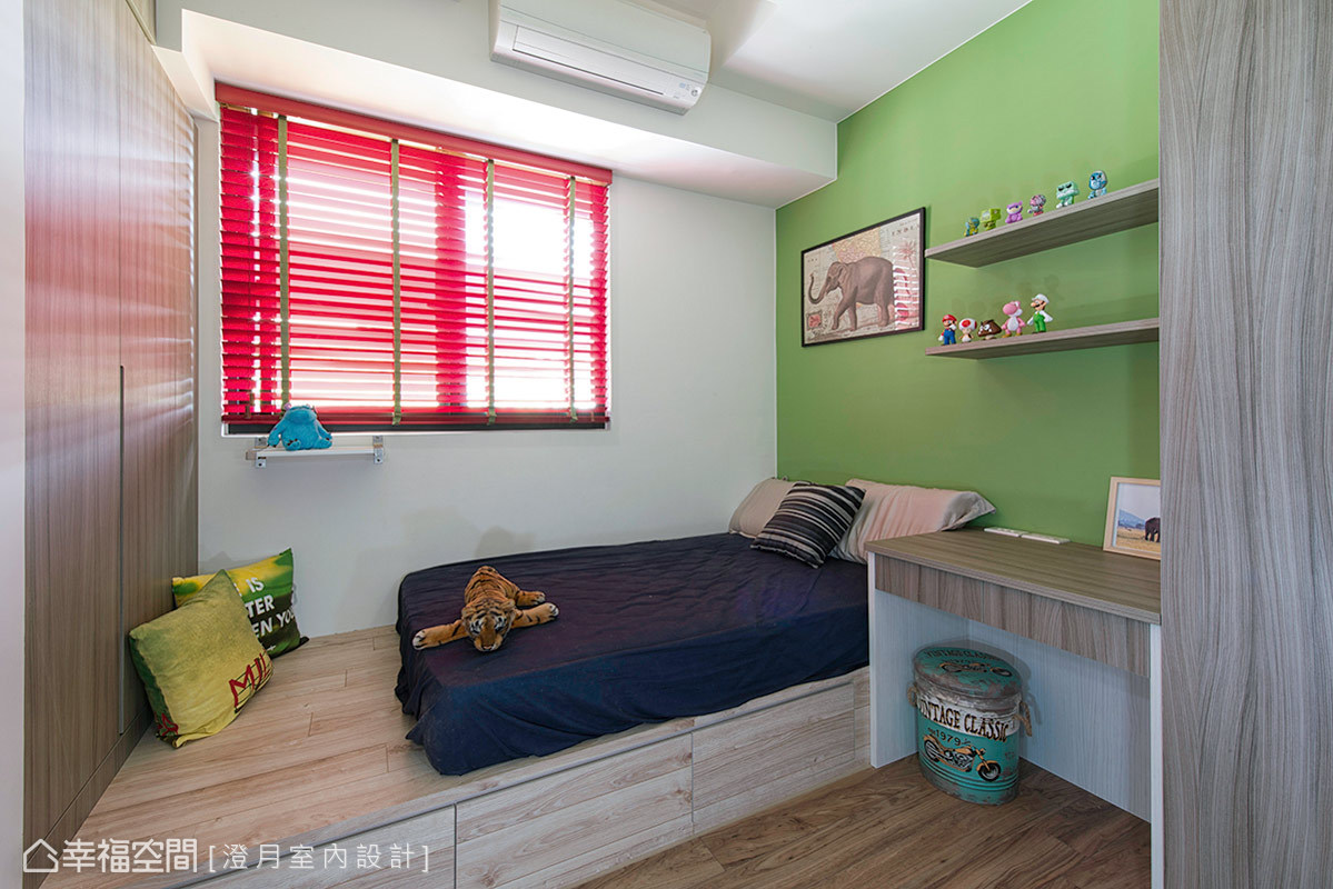 二居 工业 现代 小资 收纳 卧室图片来自幸福空间在60平Loft风尚幸福生活的分享