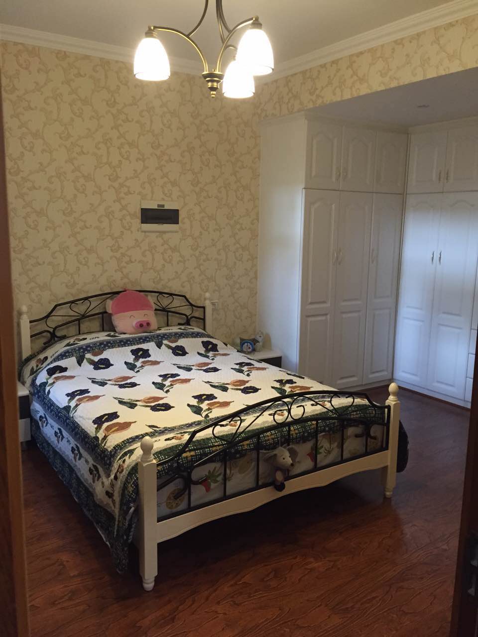 简欧 三居 卧室图片来自成都丰立装饰工程公司在蜀郡--简欧风的分享