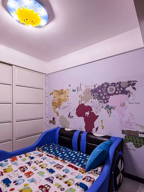 混搭 三居 白领 小资 客厅装修 客厅 儿童房图片来自沙漠雪雨在130平米彩色现代混搭三室的分享