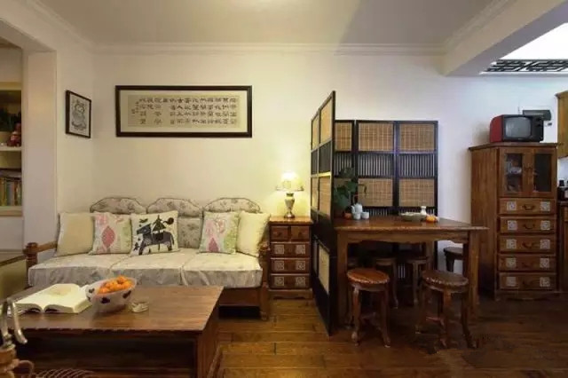 简约 中式 二居 旧房改造 客厅图片来自实创装饰上海公司在60㎡袖珍中式小蜗居的分享