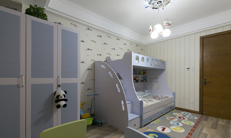 儿童房图片来自家装大管家在小资情调 110平现代港式3居室的分享