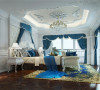 艳丽的典雅蓝装饰着法式浪漫卧室，就好似高贵的蓝玫瑰点缀在自然中，崇尚冲突之美。