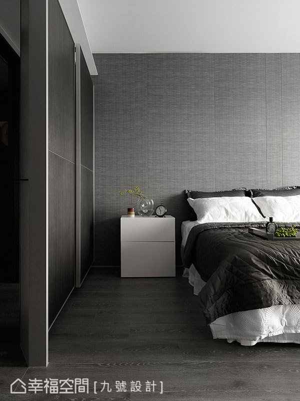 二居 现代 简约 个性 卧室图片来自幸福空间在175平低彩度铺述 简约个性宅的分享