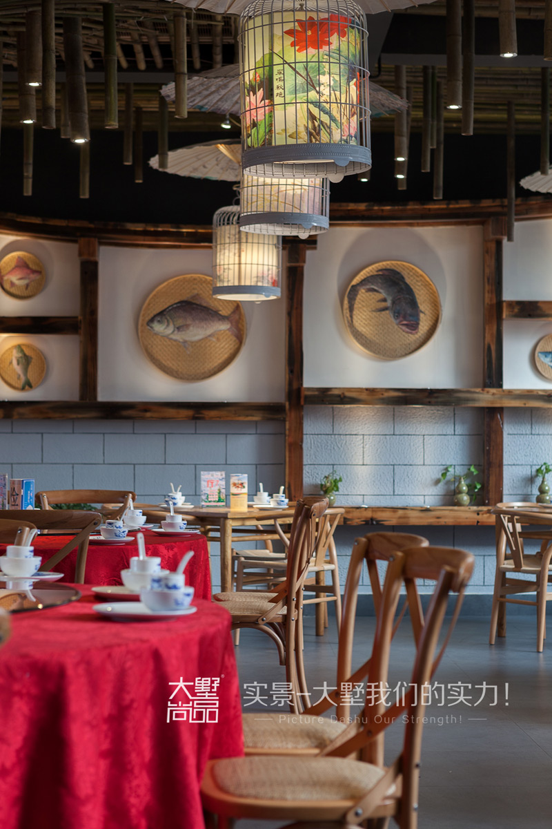 餐厅 大墅尚品 复古风 文艺 由伟壮设计 餐厅图片来自大墅尚品-由伟壮设计在复古风文艺餐厅·居有竹，食有鱼的分享