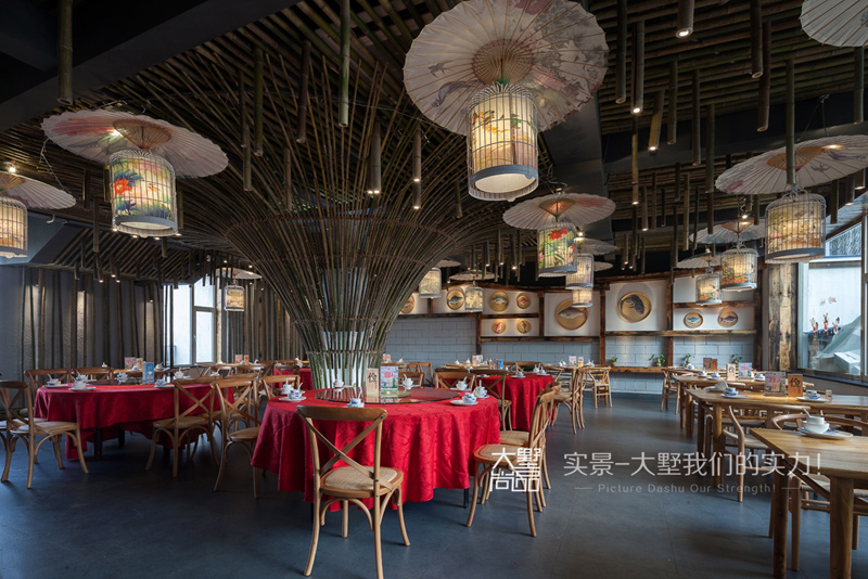 餐厅 大墅尚品 复古风 文艺 由伟壮设计 餐厅图片来自大墅尚品-由伟壮设计在复古风文艺餐厅·居有竹，食有鱼的分享