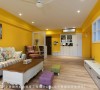 安藤国际室内装修工程有限公司/吴宗宪建筑师事务所以「色彩城堡」为题，运用饱和彩度围塑空间温度。