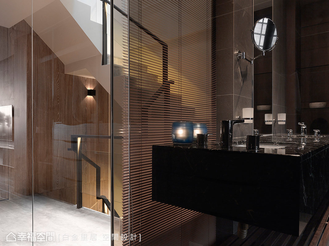 三居 现代 简约 别墅 楼梯图片来自幸福空间在247平砌筑别墅的崭新定义的分享
