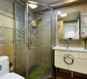 卫生间：干湿分区，简单实用。洁具的色彩和墙砖的完美搭配。