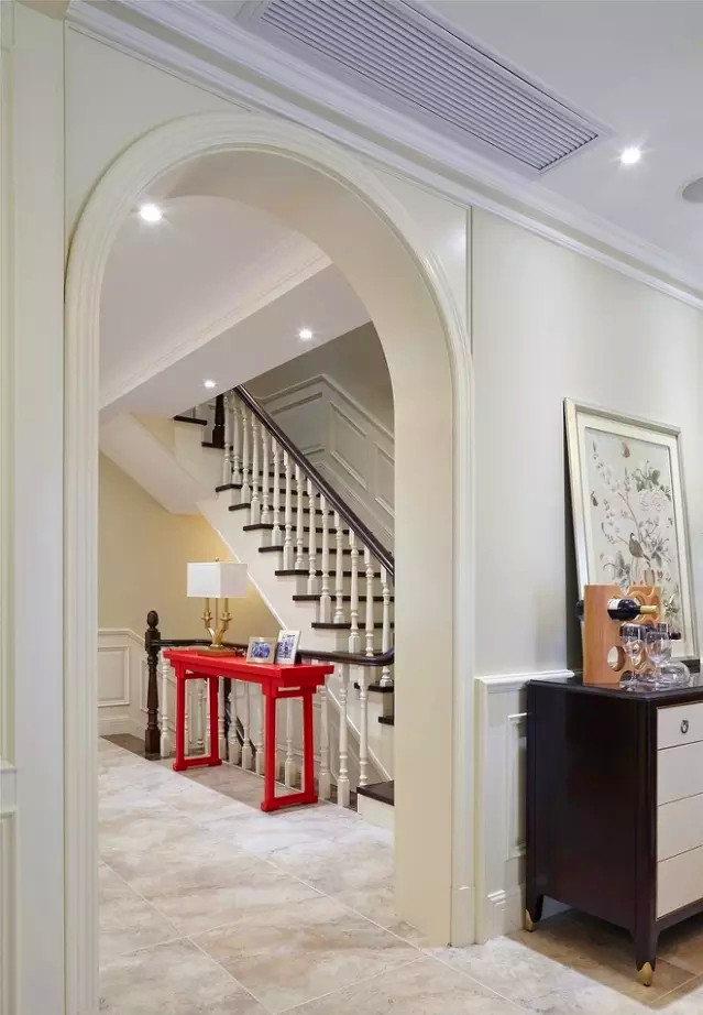 美式 别墅 设计 风格 装修 楼梯图片来自高度国际装饰宋增会在330㎡休闲混搭美式豪华别墅的分享