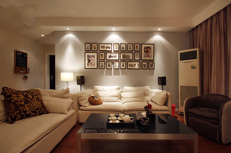客厅图片来自成都丰立装饰工程公司在95平简约欧式精致小家的分享