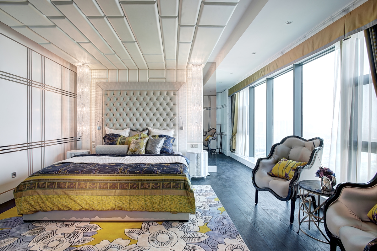 六居 别墅 收纳 欧式 卧室图片来自张勇高级室内设计师在新世界丽樽顶级古典精品设计案例的分享