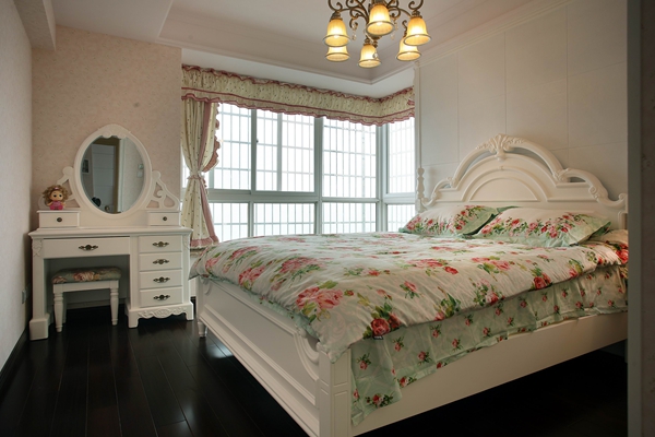 嘉年华装饰 湾郡 别墅 133平 现代 卧室图片来自武汉嘉年华装饰在湾郡的分享