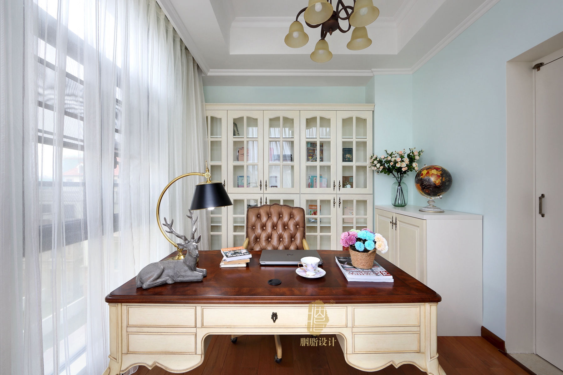 别墅 美式 奢华 胭脂设计 书房图片来自设计师胭脂在幸福.塞纳湾的分享