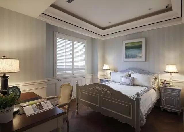 四居 美式 新古典 收纳 豪华 客厅 卧室 书房 卫生间 卧室图片来自实创装饰晶晶在155㎡美式古典,黑与白的浪漫邂逅的分享