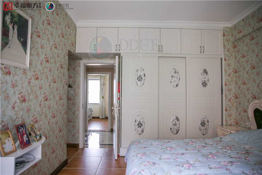 欧式 三居 实用 卧室图片来自幸福魔方装饰公司在【枫丹白露】北欧风格的完美结合的分享