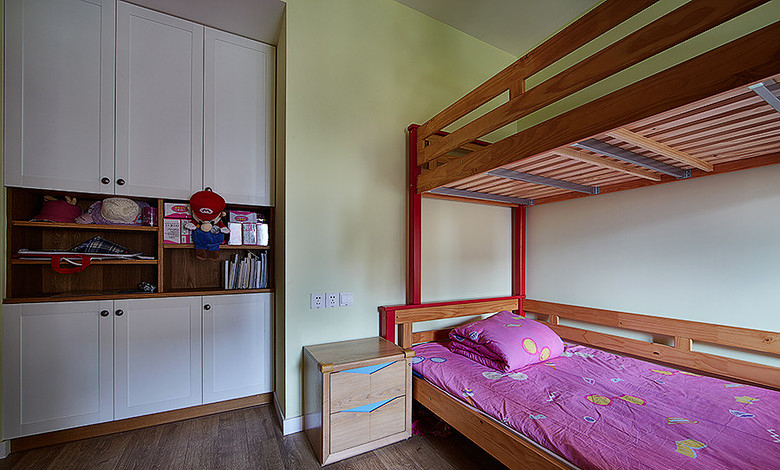 儿童房图片来自家装大管家在纯净无暇原木空间 135平素雅3居的分享