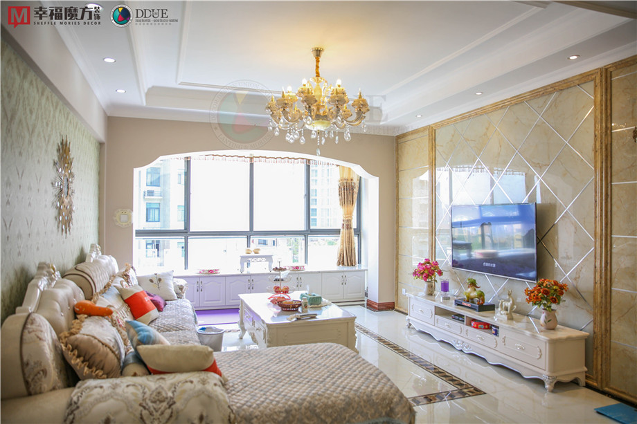 欧式 三居 实用 客厅图片来自幸福魔方装饰公司在【枫丹白露】北欧风格的完美结合的分享