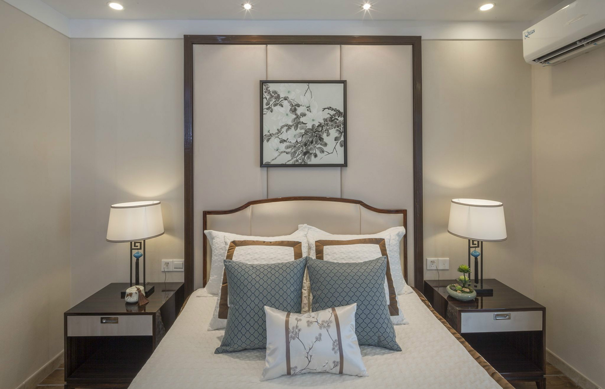 新中式 三居 公寓 收纳 小资 卧室图片来自张勇高级室内设计师在江南山水新中式样板设计案例效果的分享