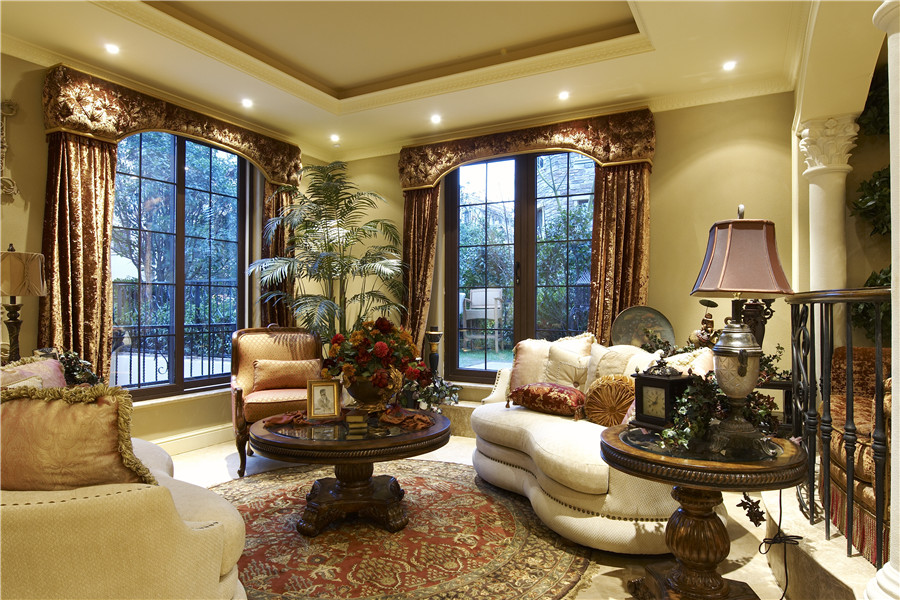 客厅图片来自别墅装修设计yan在美式风格金地中央世家的分享