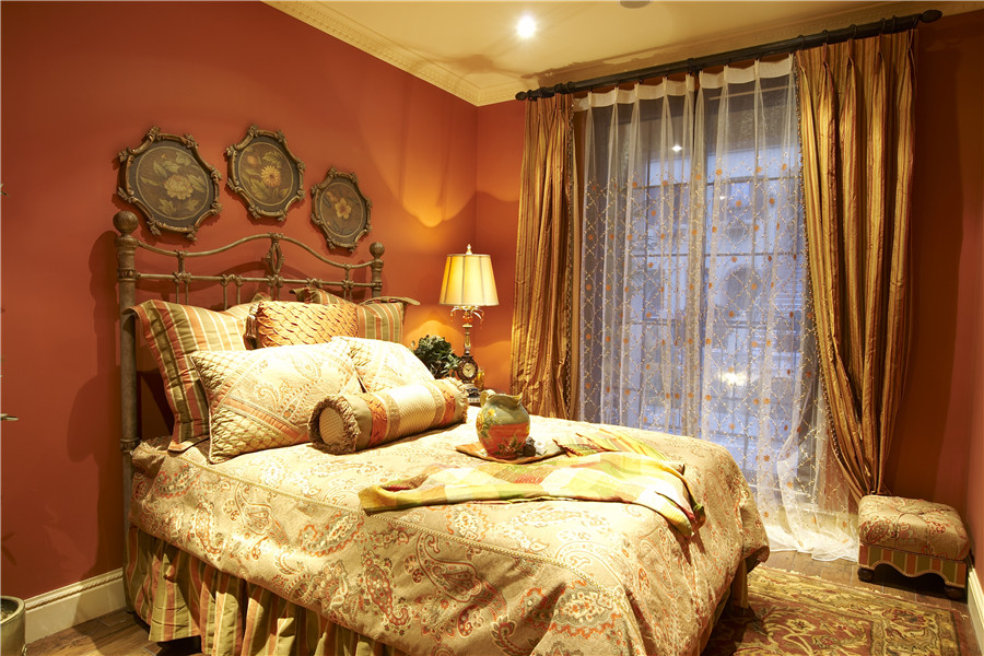 卧室图片来自别墅装修设计yan在美式风格金地中央世家的分享