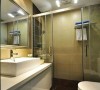 采用玻璃进行干湿分离，让卫生间更为便利。
