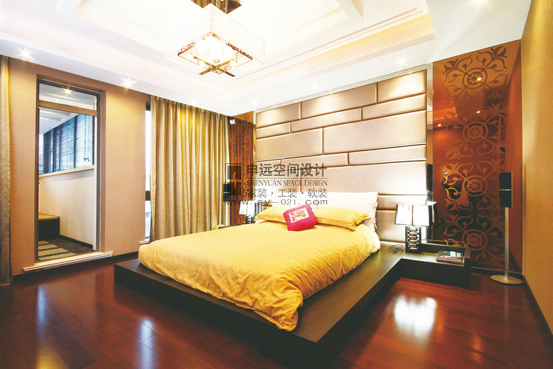 现代风格 别墅 卧室图片来自申远-小申在一品漫城的分享