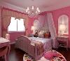 粉色墙体配上灰色欧式风格的儿童卧室家具，显得气质又大方。暖的气息。