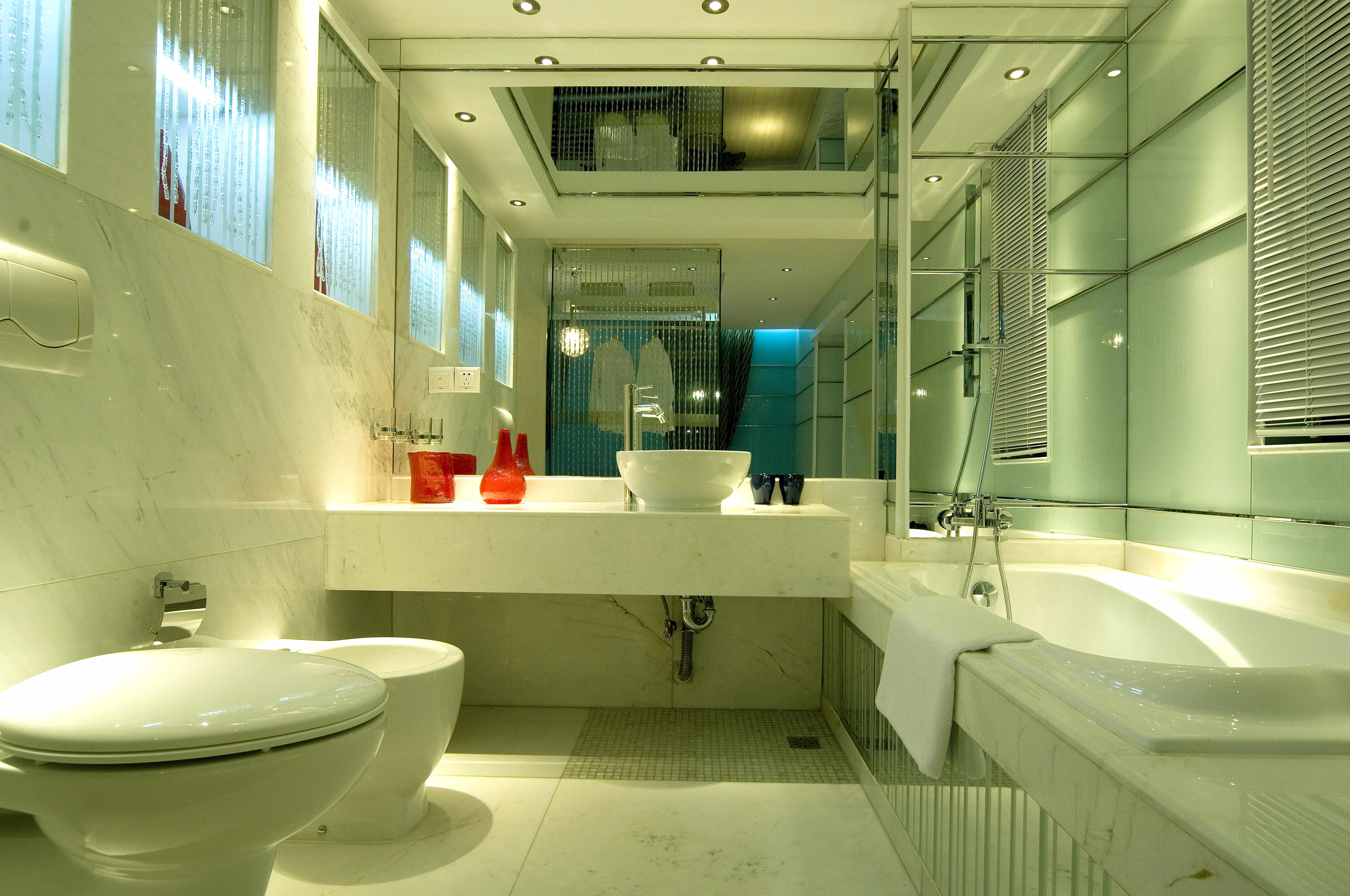卫生间图片来自二十四城装饰重庆分公司在万科金域学府的分享