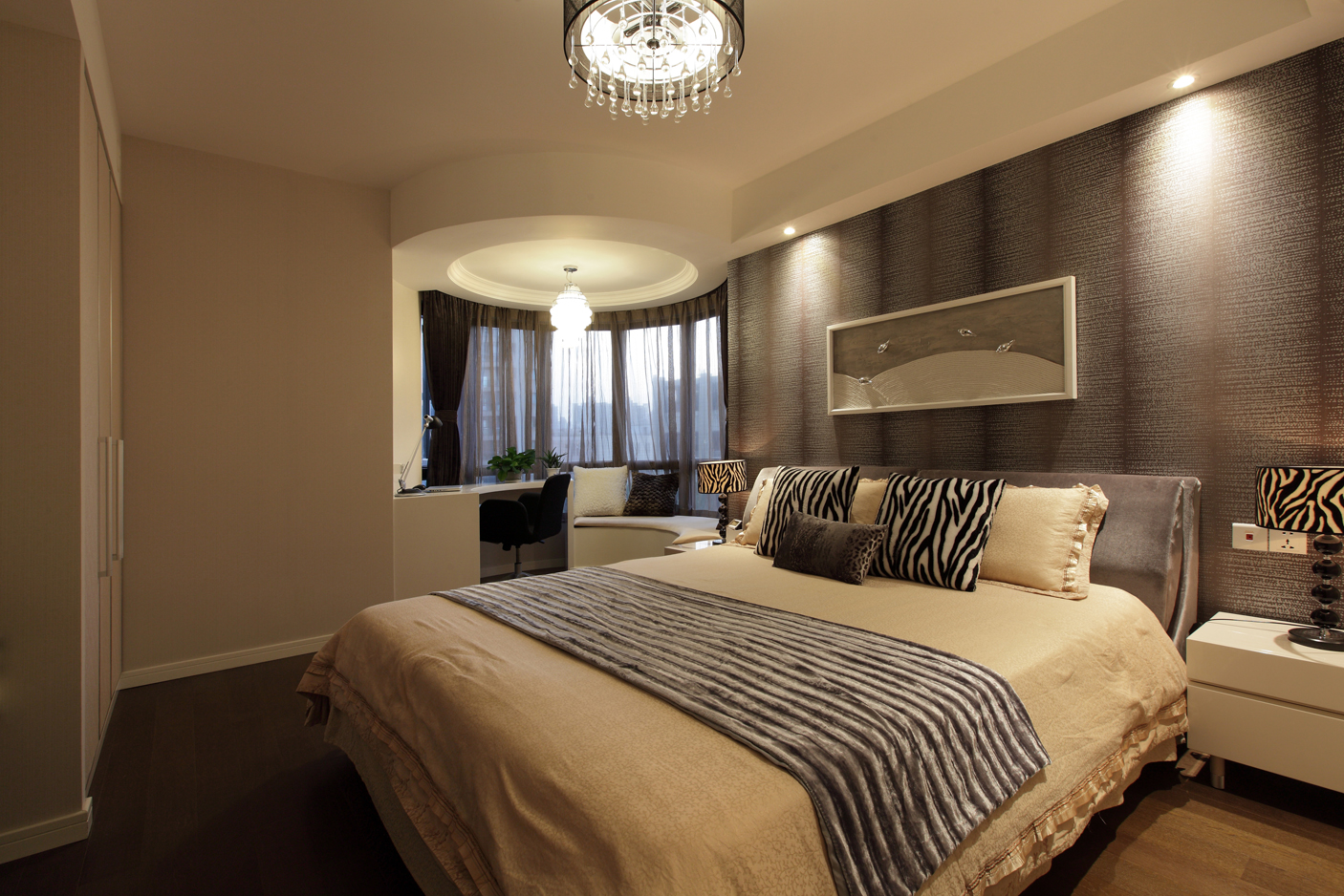 泛美华庭 三居 现代风格 卧室图片来自百家设计小刘在泛美华庭120平现代风格的分享