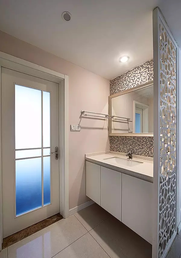 三居 简约 现代 白色 卧室 儿童房 餐厅 厨房 白领 卫生间图片来自实创装饰晶晶在打造137㎡现代三居优雅范儿！的分享