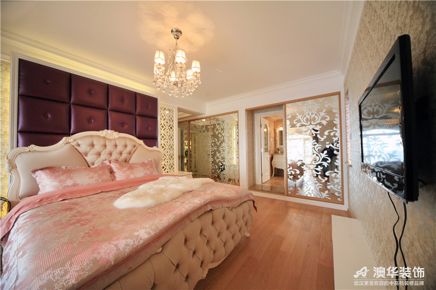 卧室图片来自澳华会所-杨敏在欧式优雅的分享