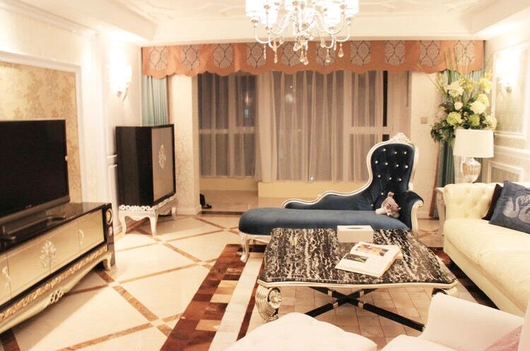 嘉年华装饰 百瑞景 中央生活区 117平 欧式 三居室 客厅图片来自武汉嘉年华装饰在休闲与浪漫欧式-百瑞景的分享