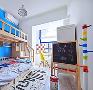 ▲ 儿童房用蓝色做背景，运用了更多的色彩，适合活泼好动的小主人