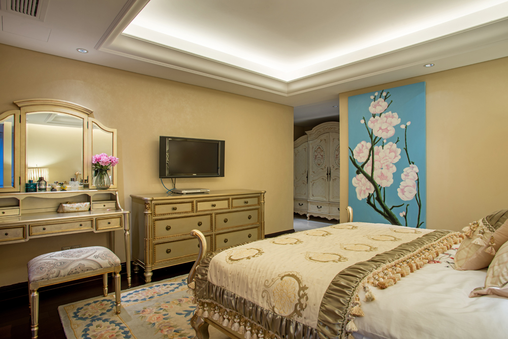 欧式 卧室图片来自陈秋汐-Cecilia在华尔兹时光－棕榈泉的分享