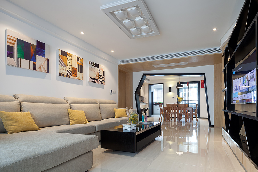 三居 美式风 6C全托管 米色 客厅图片来自大墅尚品-由伟壮设计在现代风三居室·几何打造精致家居的分享