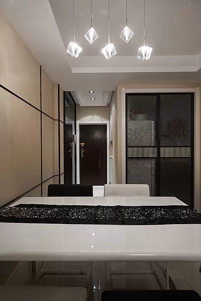 现代风格 白领 二手房翻新 收纳 餐厅图片来自上海实创-装修设计效果图在76平现代简约 三室两厅的分享