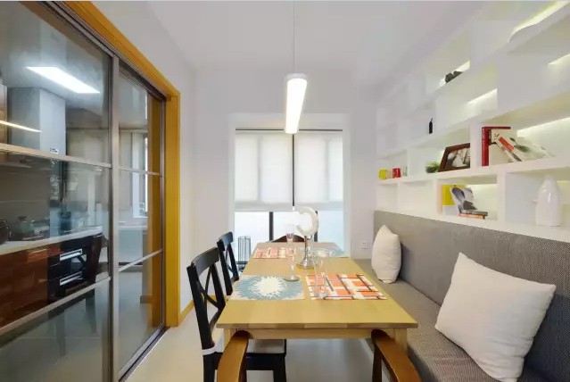简约 三居 餐厅图片来自实创装饰上海公司在120㎡简约休闲风，舒适好房子的分享
