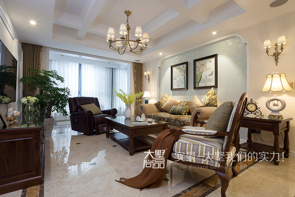 白色 米色 四居 美式 闲静轻松 客厅图片来自大墅尚品-由伟壮设计在现代美式风四居室·盛夏的阳光的分享