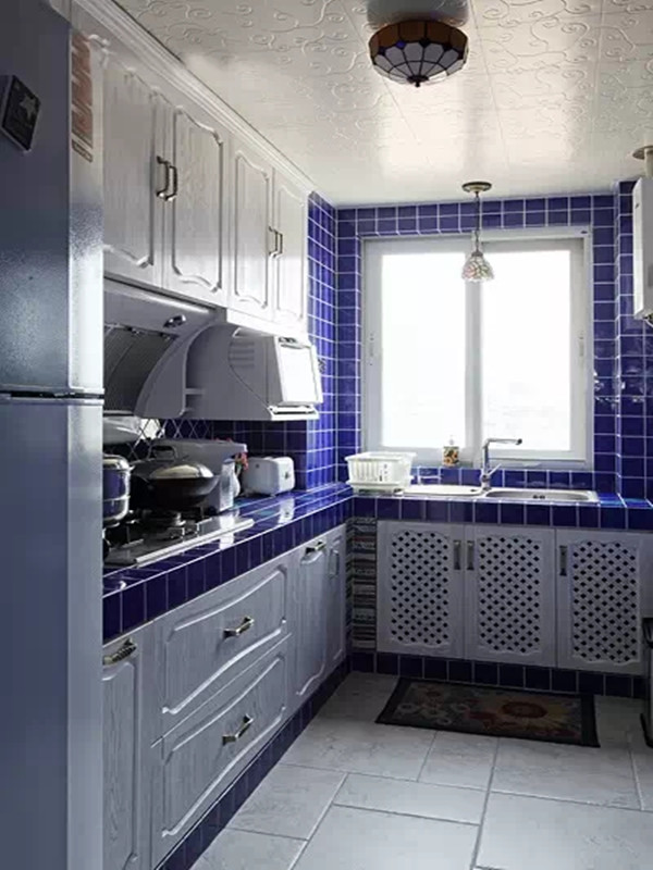 地中海 三居 收纳 旧房改造 白领 小资 厨房图片来自沙漠雪雨在100平米地中海蔚蓝风情三居室的分享