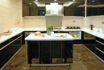 黑白调厨房装修设计简单大气设计
