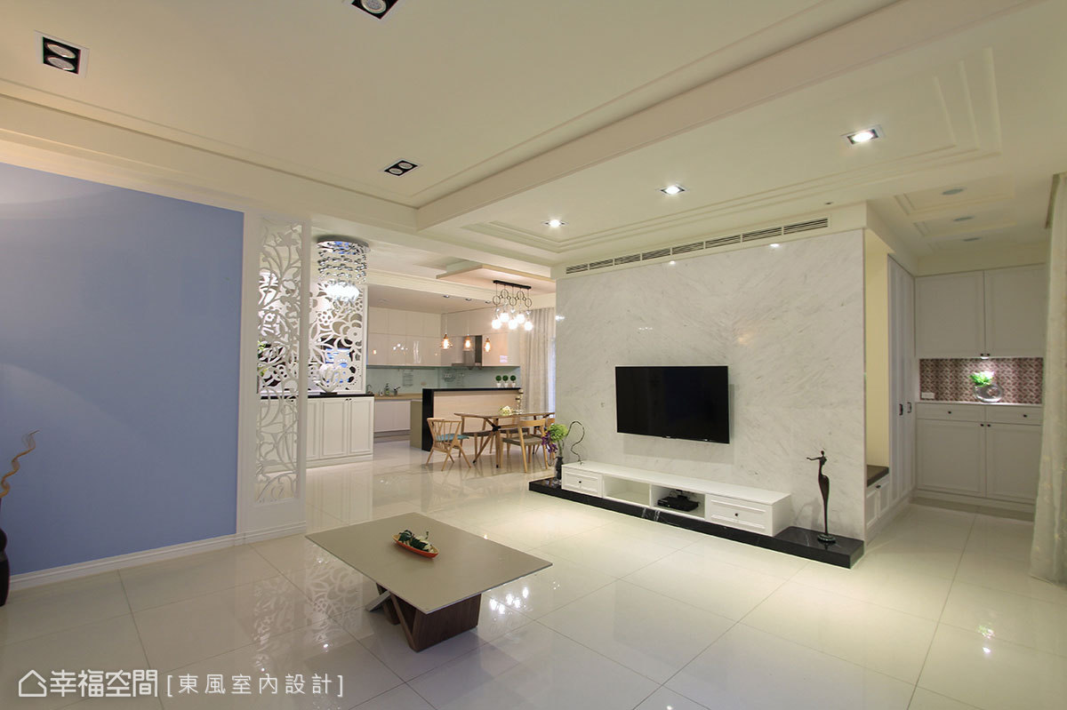 别墅 现代 简约 混搭 客厅图片来自幸福空间在495平现代别墅一格的风格居家的分享