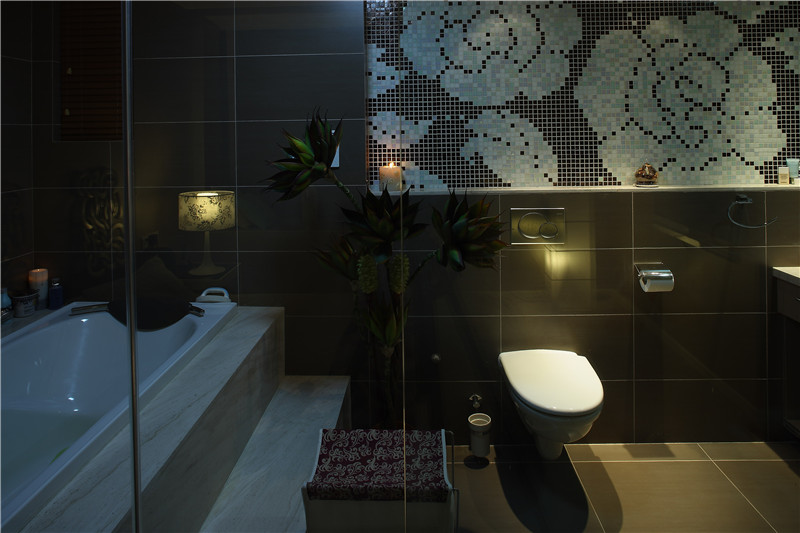 新现代 卫生间图片来自四川幸福魔方装饰在正成东区1号-现代风格-四居室的分享