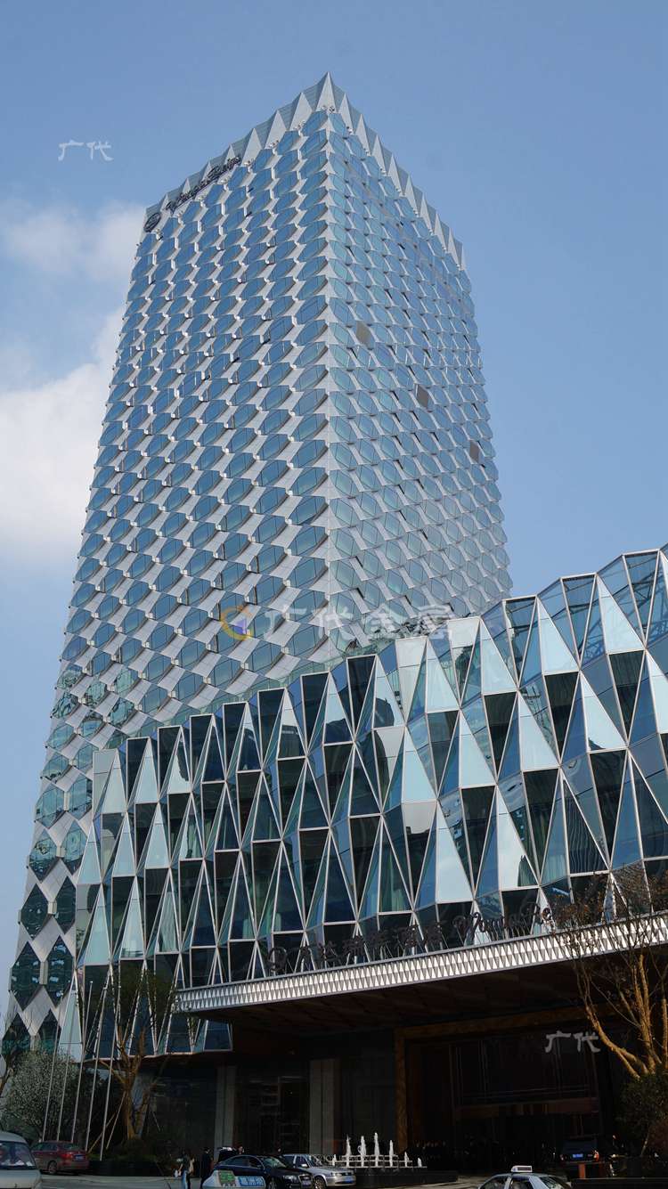 简约 不锈钢屏风 屏风隔断图片来自广代金属在武汉万达瑞华酒店工程案例的分享