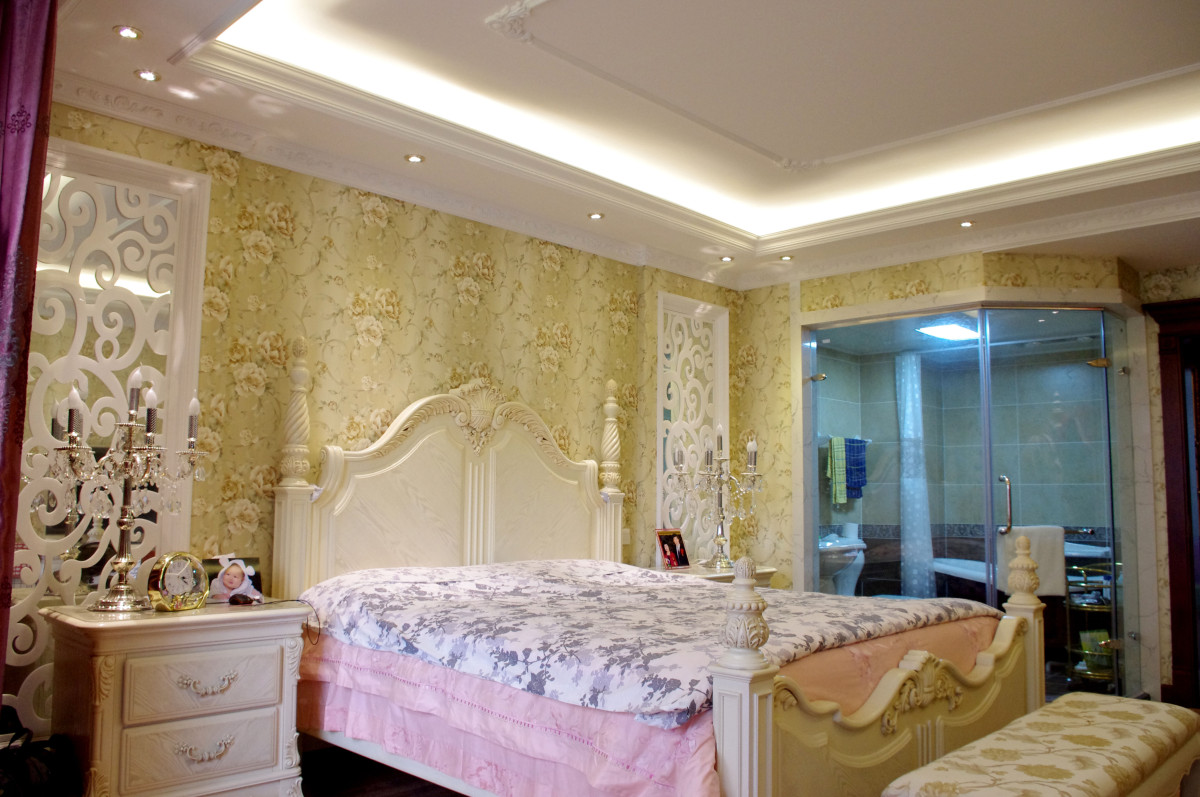 卧室图片来自北京居然元洲装饰小尼在200平米美式古典实景图的分享