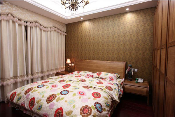 三居 客厅图片来自北京大成日盛装饰设计在新古典 三居室 大成装修案例欣赏的分享