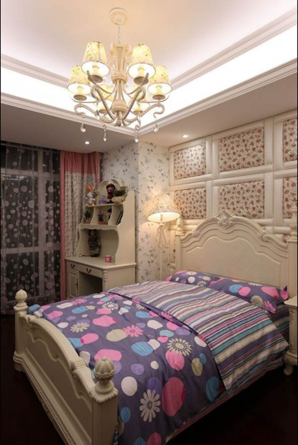 三居 卧室图片来自北京大成日盛装饰设计在新古典 三居室 大成装修案例欣赏的分享