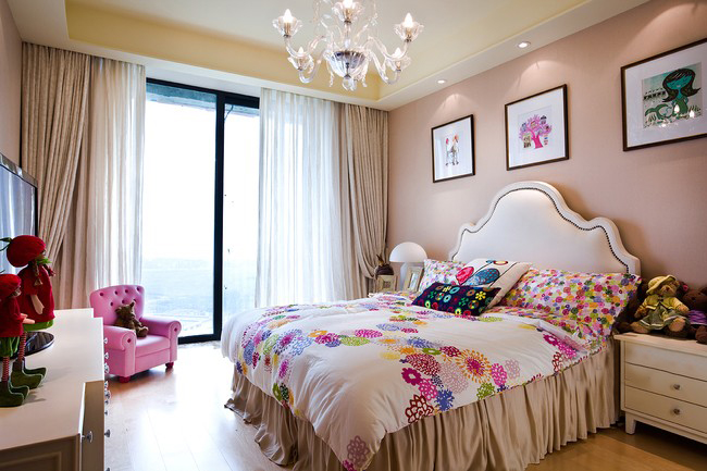 三居 卧室图片来自北京大成日盛装饰设计在新古典三居室大成装修案例欣赏的分享
